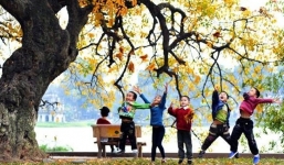 Bão Tembin giật cấp 13, miền Bắc đang ấm dần lên