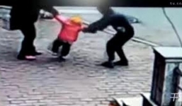 Bắt khẩn kẻ làm thuê bắt cóc con chủ nhà để tống tiền