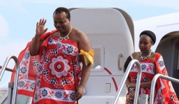 Ảnh: Vị vua có hơn 10 vợ nhưng mỗi năm vẫn tuyển thêm hàng chục nghìn trinh nữ