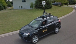 Xe Google chạm trán xe Microsoft trên phố: Chiến đấu '1 mất 1 còn' theo cách không thể độc đáo hơn