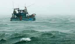 Bão số 16: Lịch sử chưa từng ghi nhận cơn bão nào muộn và mạnh đến thế