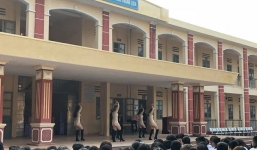 Trường học diễn văn nghệ phản cảm như vũ trường: Sở GD&ĐT Hà Nội lên tiếng