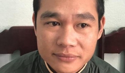 Thanh niên 'ngáo đá' ra QL1A chặn đầu xe, nhảy lên cabin đòi lái