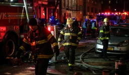 Cháy tòa nhà ở Mỹ và Ấn Độ, 26 người chết