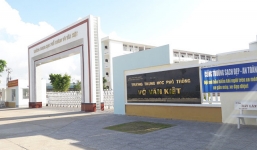 Đề nghị kiểm điểm 'Hiệu trưởng xin nghỉ việc khi bị điều động về Sở GD&ĐT'