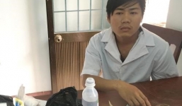 Mạo danh bác sĩ, vòi tiền bệnh nhân vào thăm khám