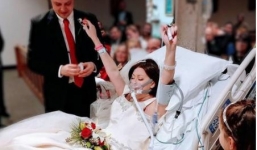 Lễ cưới đẫm nước mắt của cô gái bị ung thư 18 tiếng trước khi qua đời