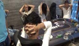 Thuê người đẹp, nữ sinh phục vụ đại gia đánh bạc trong căn hộ cao cấp