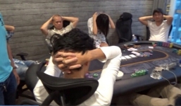 Phá sòng bạc 'khủng' trong chung cư cao cấp, tạm giữ 3 đại gia Việt kiều cùng 18 con bạc