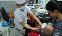 Từ tháng 1/2018, trẻ sơ sinh đến 5 tuổi bắt buộc phải tiêm đủ 10 loại vắc xin