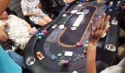 Người đẹp, nữ sinh phục vụ đại gia đánh bạc được chia tiền 'típ' hậu hĩnh