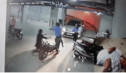 Clip cụ ông đi thăm con bị bảo vệ đánh gãy sống mũi