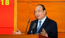 Thủ tướng: Lãnh đạo ngành nông nghiệp 'phải quần xắn móng lợn, lội ruộng với dân'