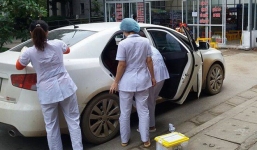 Mẹ bầu khuyết tật đẻ rơi trên taxi: Ca đẻ rơi đặc biệt đầu năm 2018