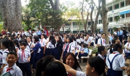 Cháy trong trường học, hàng trăm học sinh nháo nhác tháo chạy