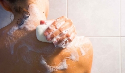 Mùa đông ngày nào cũng tắm tốt hay không tốt? Đây là câu trả lời ai cũng cần biết