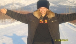 Kẻ ấu dâm 'đội lốt' bố nuôi xâm hại 5 bé gái hơn 900 lần suốt 5 năm