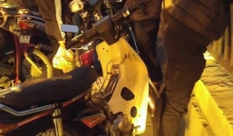 Hà Nội: Nam thanh niên đang đi ô tô bất ngờ mở cửa, nhảy xuống sông