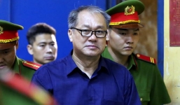 Phạm Công Danh bật khóc tại tòa xin cho các giám đốc 'bù nhìn' 