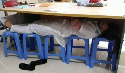 Chùm ảnh của dân học Y: ăn tranh thủ, ngủ khẩn trương, đến khổ!