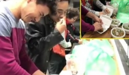 Không thể tin được bữa ăn của Táo lại đơn giản như vậy 