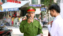 Trưởng công an xã bị kỷ luật vì nhận tiền của lái xe vi phạm giao thông