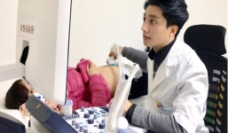 Ca sinh nở gay cấn của cô gái SN 2000: Đẻ xong BS mới biết tình huống nguy hiểm