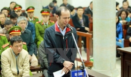 Nguyên TGĐ PVC khóc hơn 1 phút không nói nổi lời cuối cùng