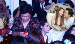 HOT: Trường Giang bất ngờ cầu hôn Nhã Phương ngay tại lễ trao giải Mai Vàng trước hàng nghìn khán giả