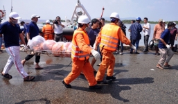 Tìm thấy thi thể của thuyền trưởng tại khu vực 13 ngư dân Thanh Hóa gặp nạn