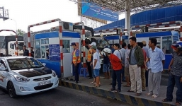 Cấm dừng xe quá 5 phút tại trạm BOT: Tổng cục Đường bộ chính thức lên tiếng