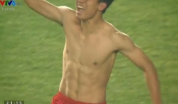 Tiến Dũng - chàng cầu thủ 6 múi sút vào quả penalty gây 'địa chấn' đang khiến dân tình phát cuồng!