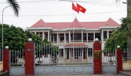 Bí thư huyện ủy An Dương và 3 cán bộ bị kỷ luật liên quan vụ 'cả nhà làm quan'