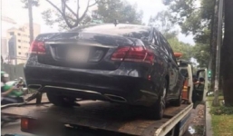 Mừng quá khi U23 Việt Nam thắng, Lưu Thiên Hương lao thẳng xe vào cột điện!