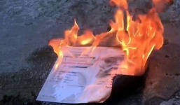 Cử nhân kinh tế đốt bằng tốt nghiệp gửi thư xin lỗi trường