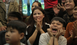 Mẹ Quang Hải xúc động: 'Tôi mong con quên 2 bàn thắng, quên trận đấu ngày hôm nay để sẵn sàng hướng tới trận chung kết'