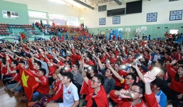 Tổng lãnh sự quán VN tại Thượng Hải khuyến cáo với CĐV U23 Việt Nam