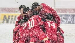 'Châu Á sẽ nhìn bóng đá Việt Nam bằng ánh mắt thán phục'