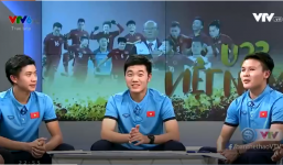 Clip: Quang Hải kể về giây phút ăn mừng chiến thắng một mình trong phòng kiểm tra... doping!