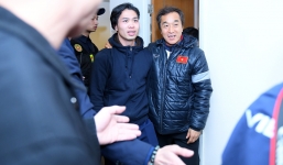 Trong men say chiến thắng, xin đừng lãng quên Công Phượng!