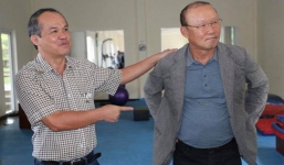 HLV Park Hang-seo đích thân lên Phố núi cảm ơn bầu Đức