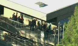 Mỹ: Rúng động nữ sinh 12 tuổi xả súng giữa trường học