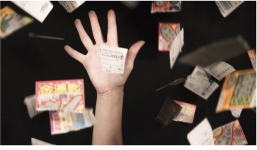 Trúng số độc đắc 23 tỷ, tai họa lập tức đổ xuống đầu