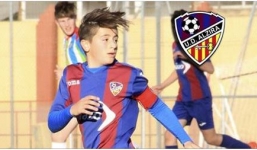 SỐC: Cầu thủ nhí qua đời đột ngột trên sân bóng ở Tây Ban Nha