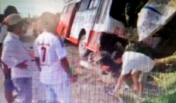 Giám đốc Công an Cà Mau chỉ đạo khẩn trương làm rõ vụ xe buýt tông xe máy khiến 3 người thương vong