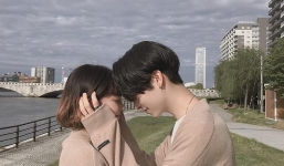 Chàng trai giận tím mặt khi bạn gái đi dép lào, mặc quần jean cả tuần không giặt đến đám cưới sếp