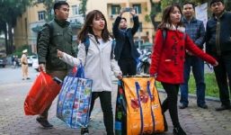 Sinh viên gây 'bão' khi kêu gọi ký tên phản đối trường cho nghỉ Tết quá dài