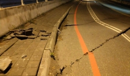 Đài Loan: Động đất mạnh 6 độ richter gây đổ sập nhiều toà nhà, hư hỏng đường sá