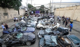 Tổng thống Philippines cho ủi nát hàng chục siêu xe buôn lậu