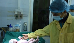 Tâm sự của những bác sĩ sản khoa túc trực bệnh viện đón các thiên thần vào dịp Tết